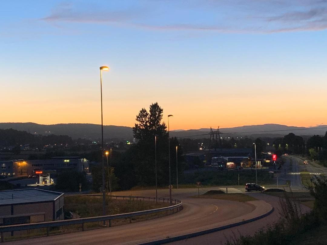 Ferienwohnung Trivelig Leilighet Gratis Parkering Pa Stedet! Porsgrunn Exterior foto