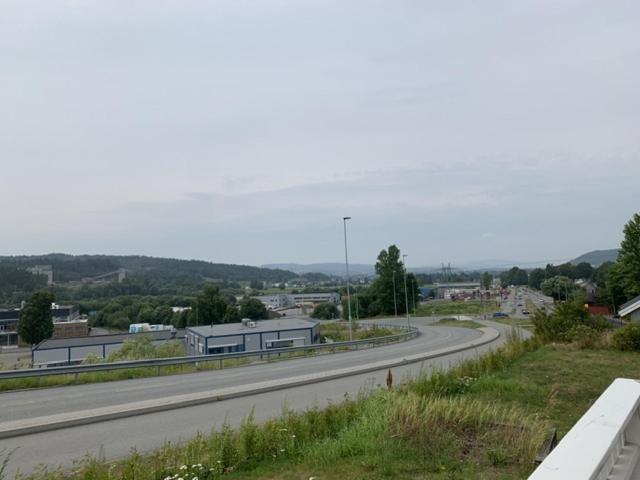 Ferienwohnung Trivelig Leilighet Gratis Parkering Pa Stedet! Porsgrunn Exterior foto