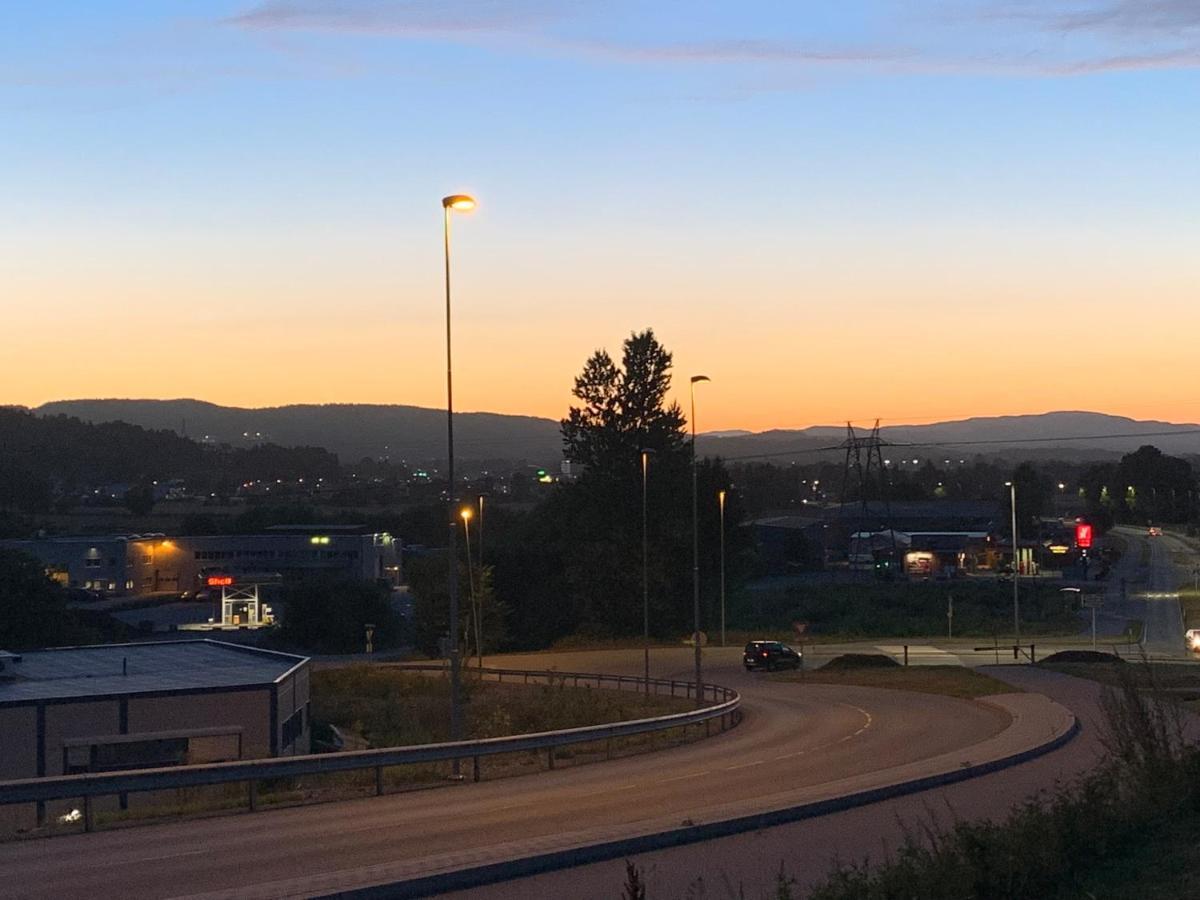 Ferienwohnung Trivelig Leilighet Gratis Parkering Pa Stedet! Porsgrunn Exterior foto